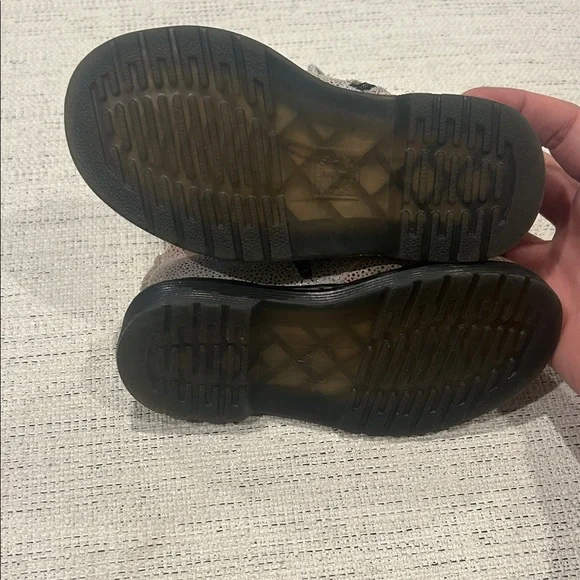 Dr. Airwair Martens Kids Shimmer Boots - Silver and Pink - Picture 5 of 5